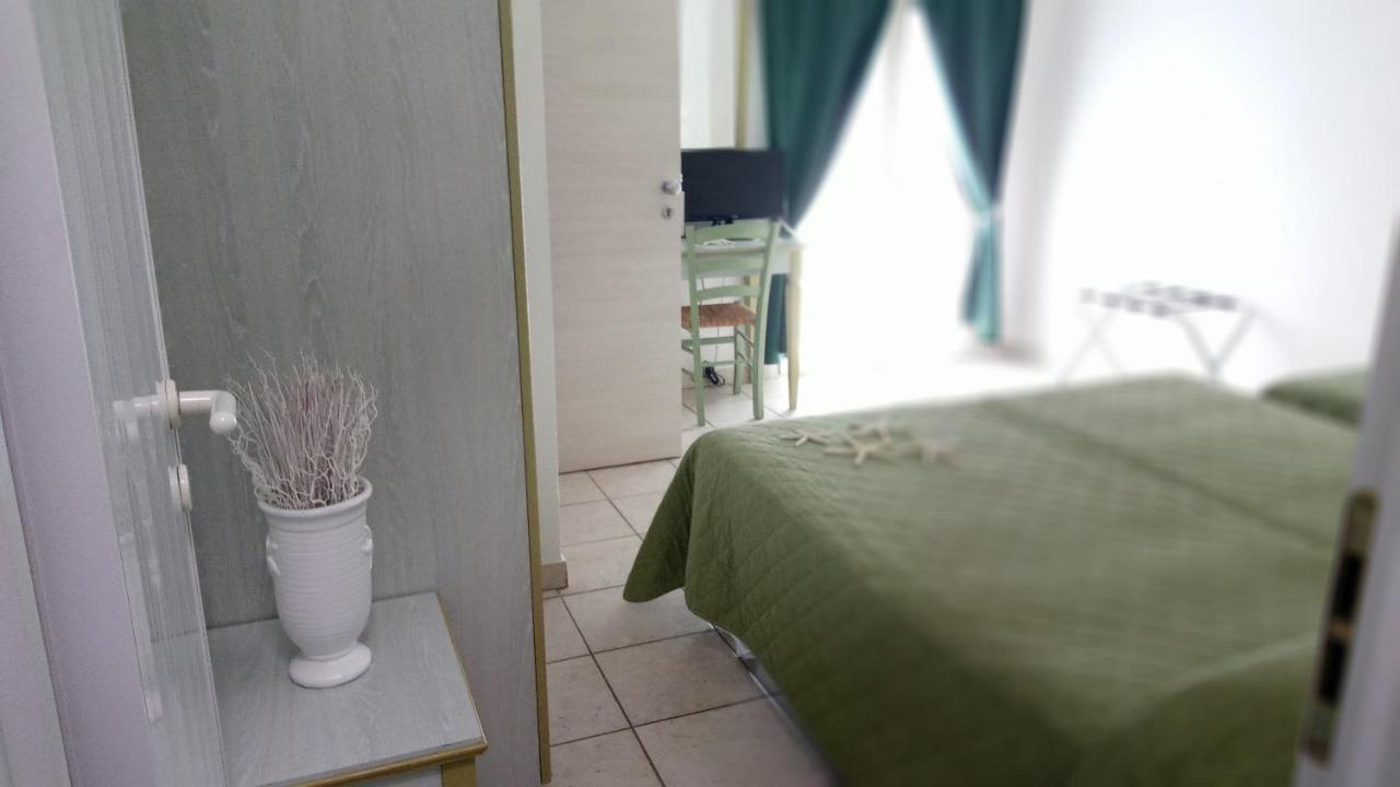 Hotel Philadelphia Cattolica Exterior foto